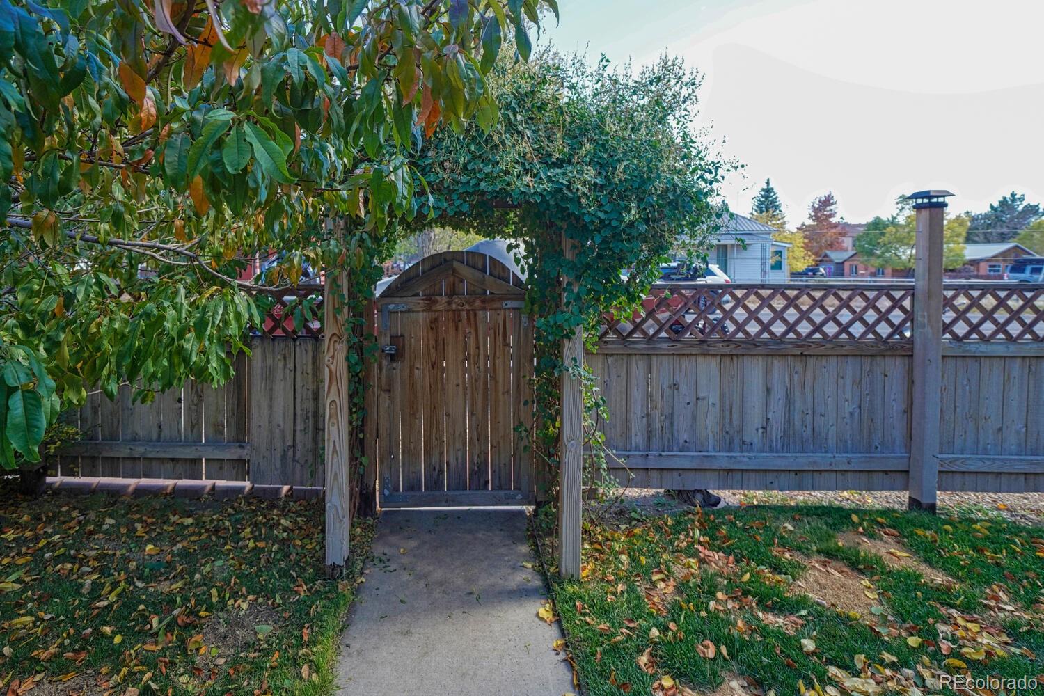 434 Teller Street