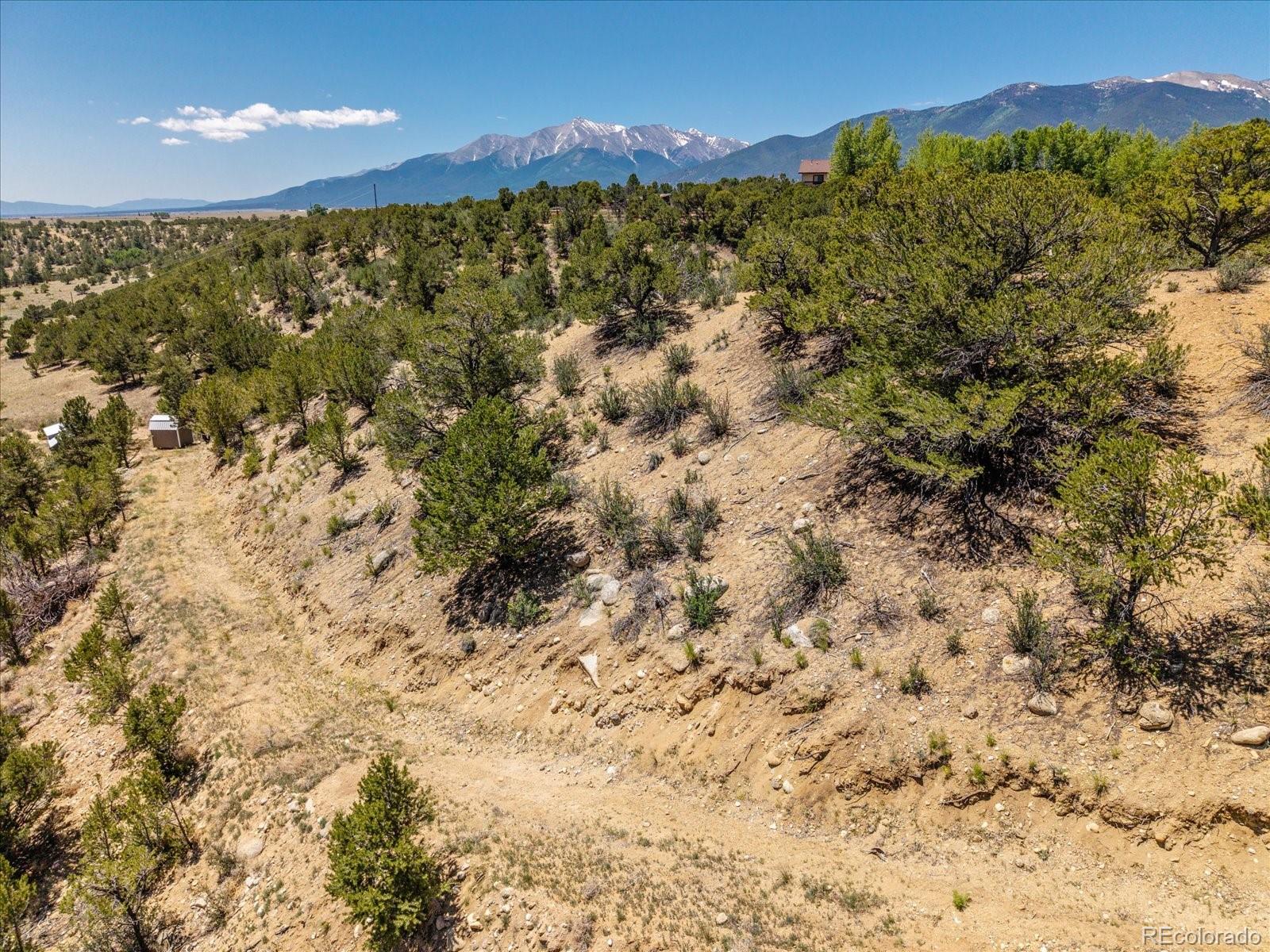 33077 US Highway 24