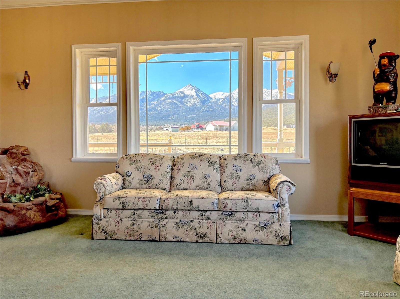 242 E Blarney Stone Road