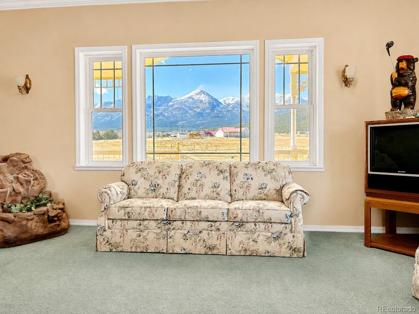 242 E Blarney Stone Road