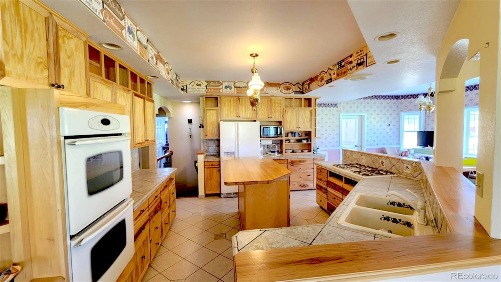 242 E Blarney Stone Road