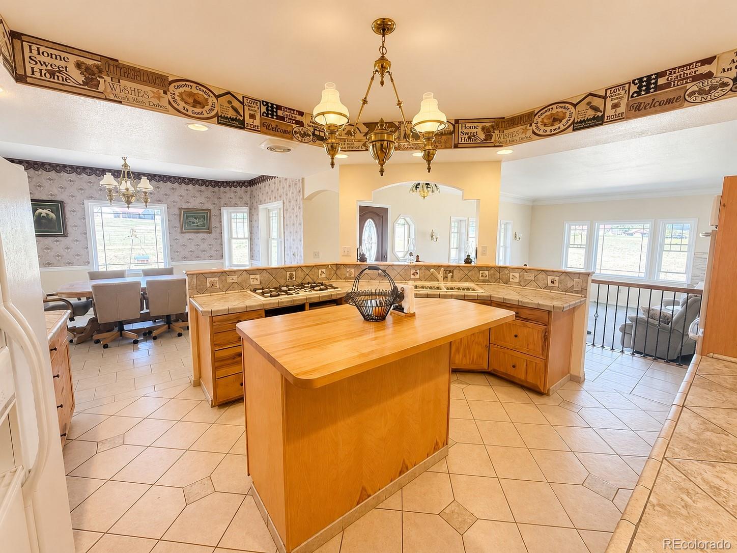242 E Blarney Stone Road