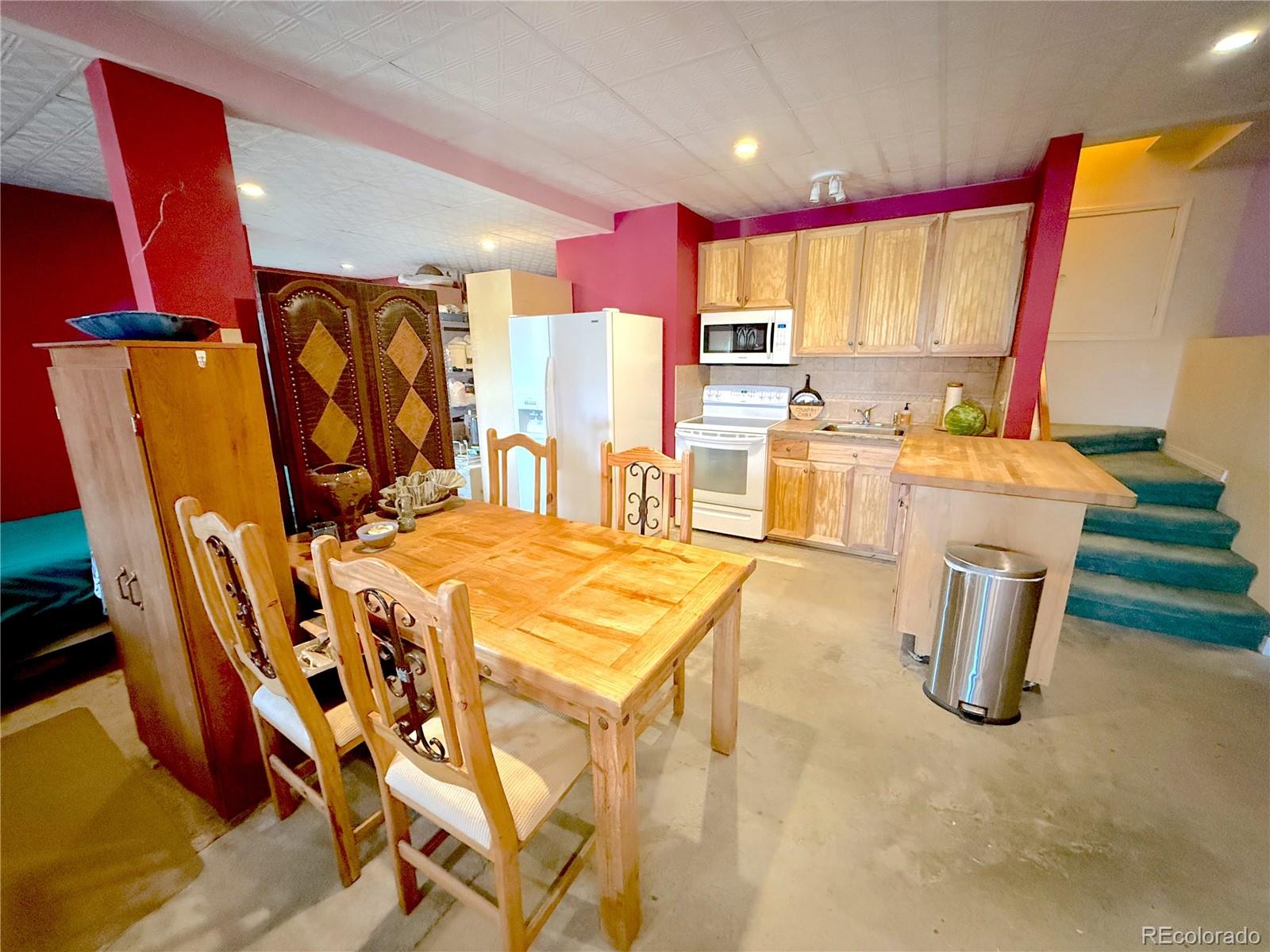 242 E Blarney Stone Road