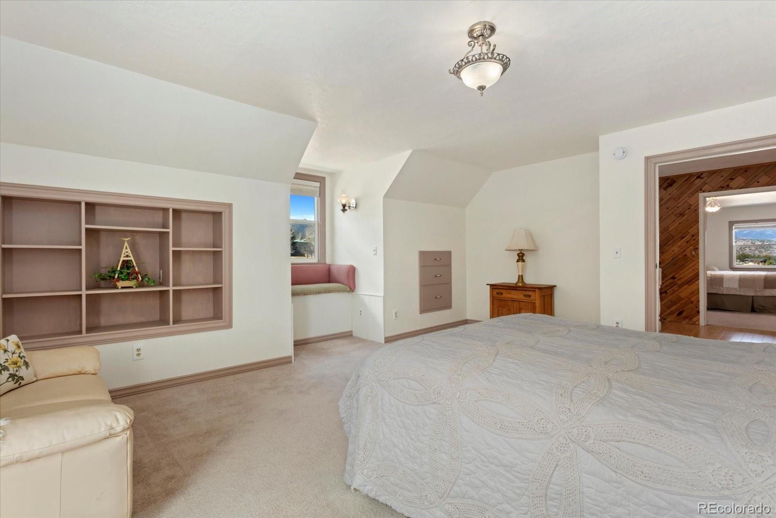 716 W Blarney Stone Road