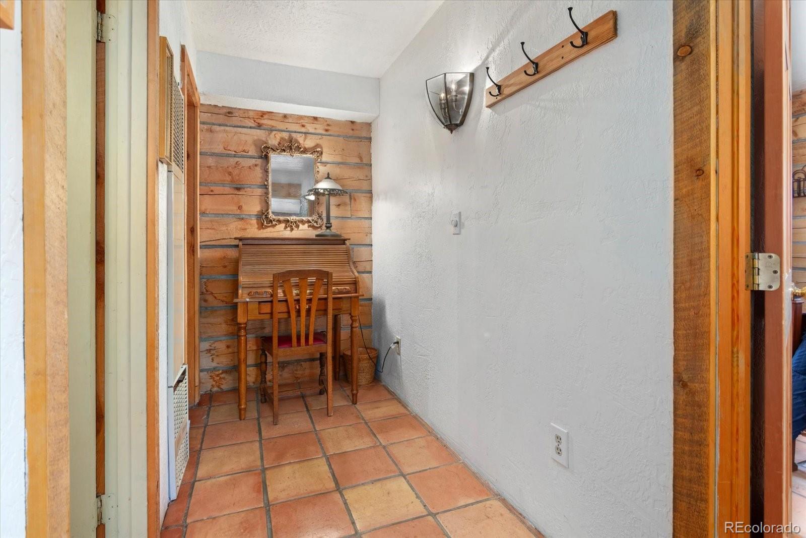 716 W Blarney Stone Road