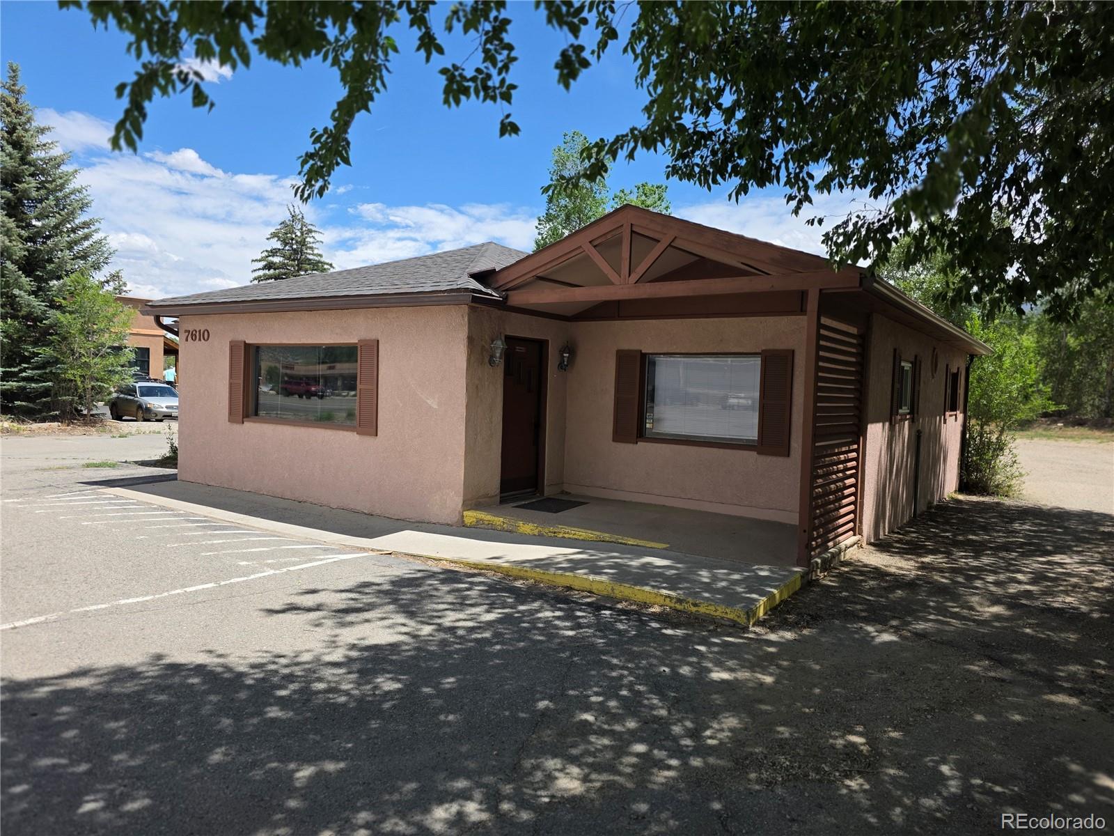 7610 W US Highway 50
