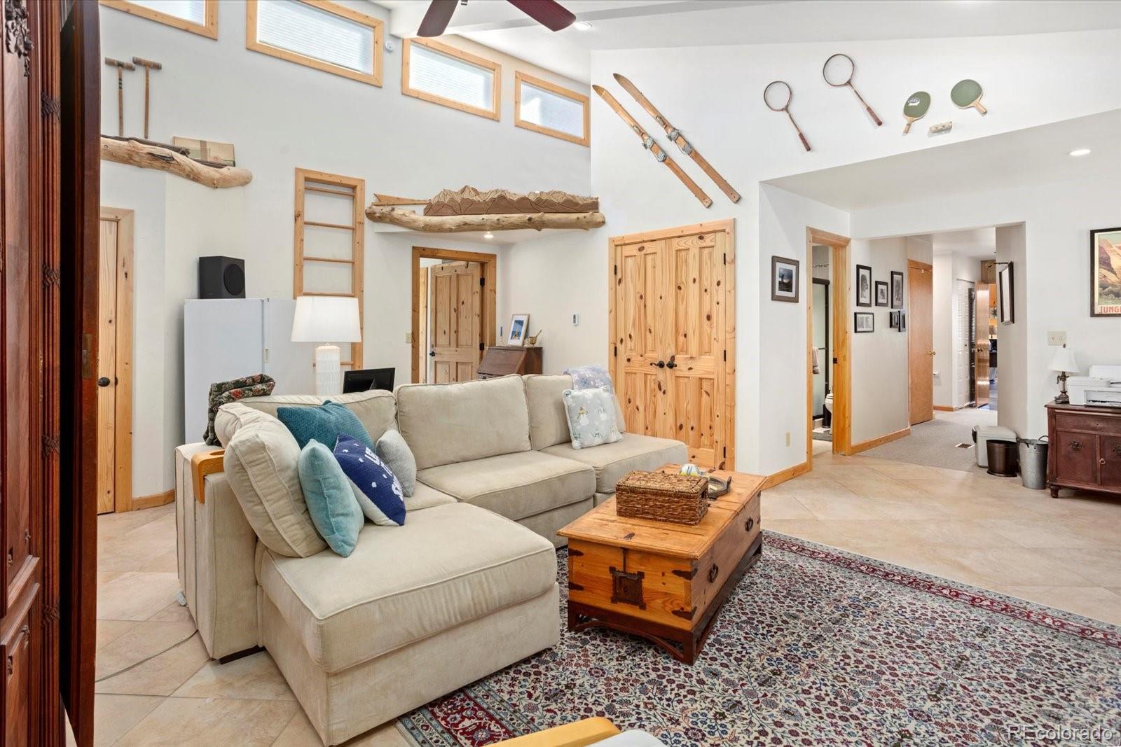 10153 E Cherokee Drive