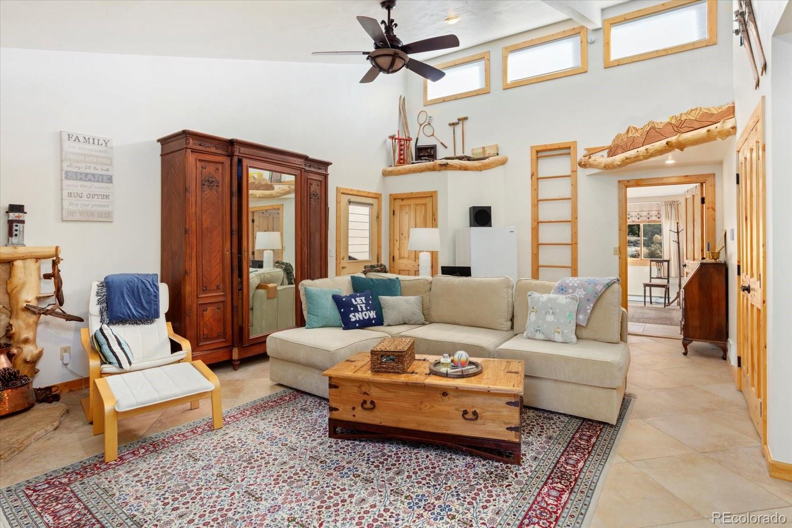 10153 E Cherokee Drive