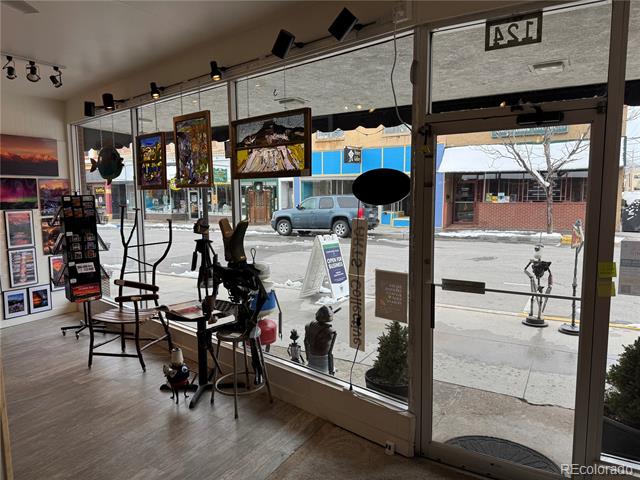 124 F Street Unit: 8