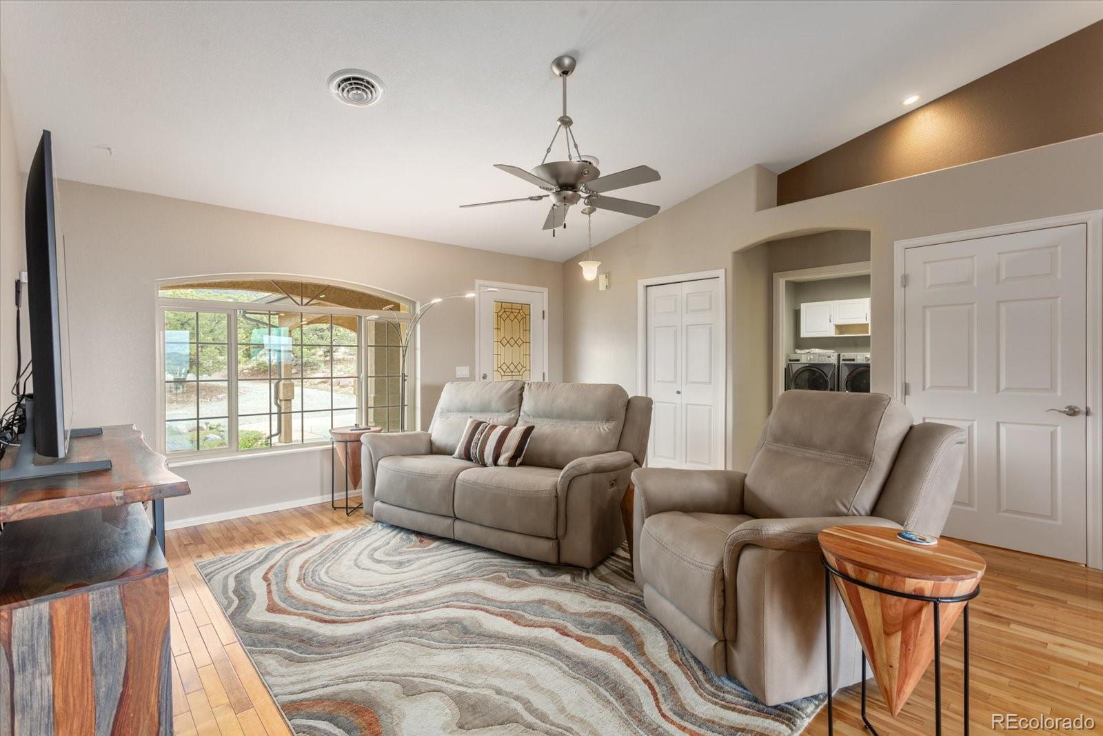 6013 Archery Circle