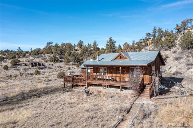 15232 Turret Avenue