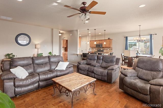 210 Cottonwood Circle