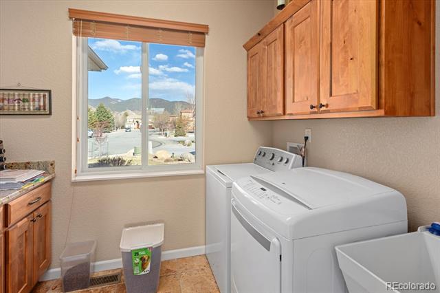 210 Cottonwood Circle