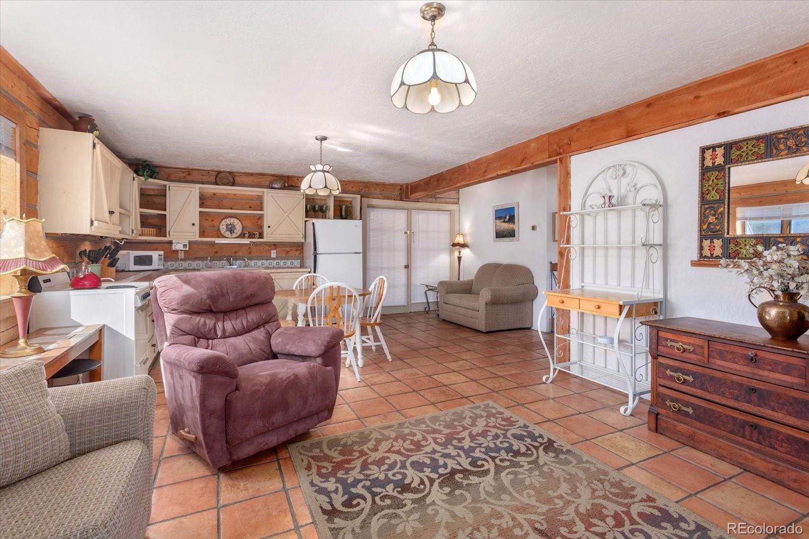 716 W Blarney Stone Road