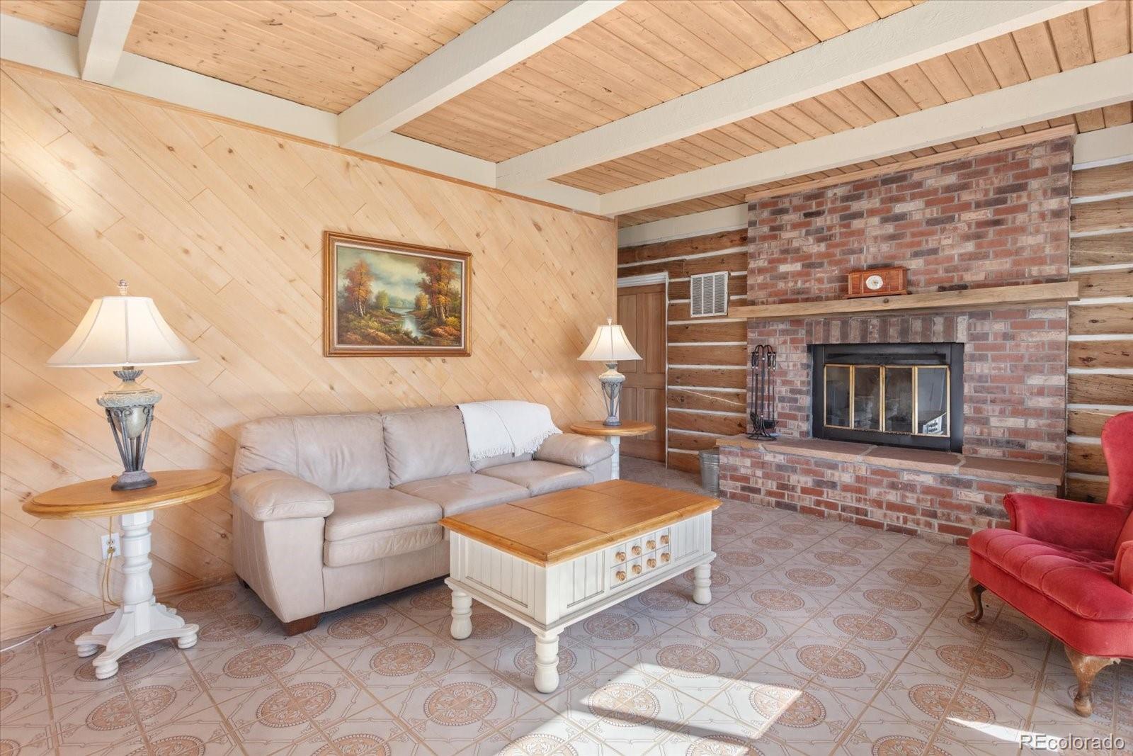 716 W Blarney Stone Road