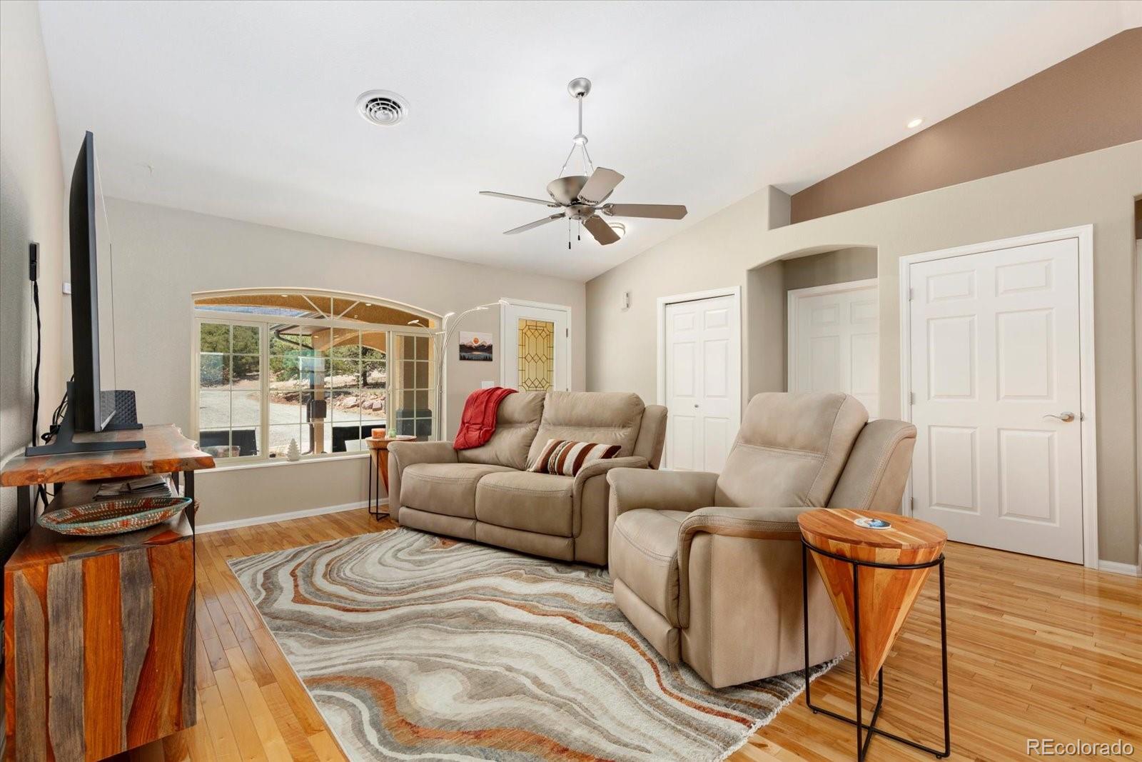 6013 Archery Circle
