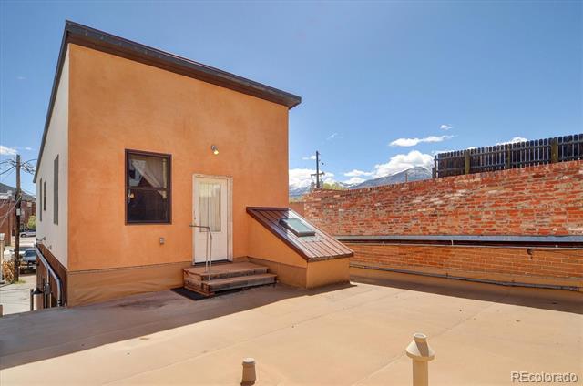 225 F Street Unit: B