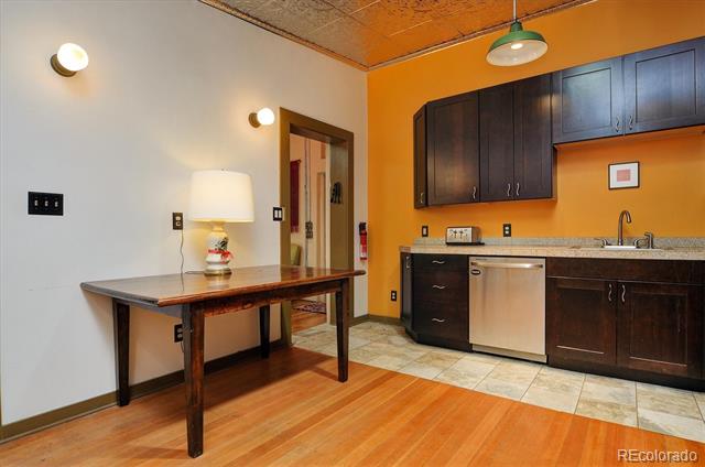 225 F Street Unit: B
