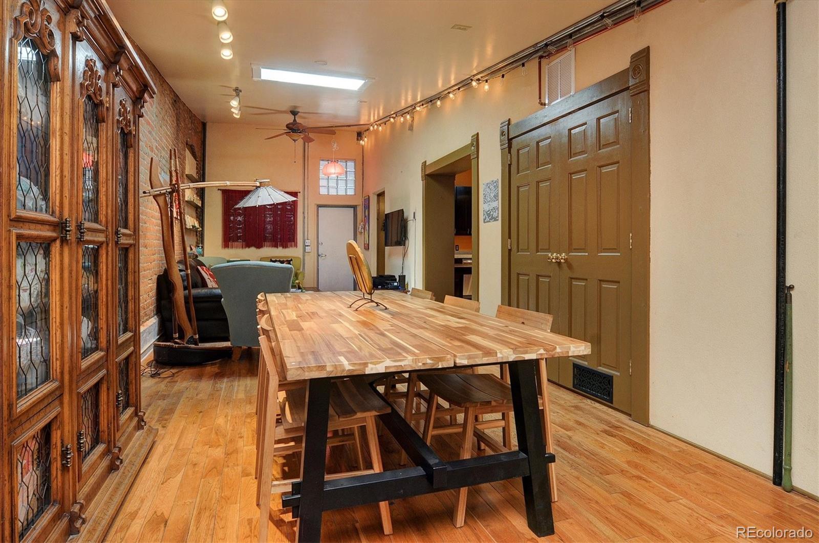 225 F Street Unit: B
