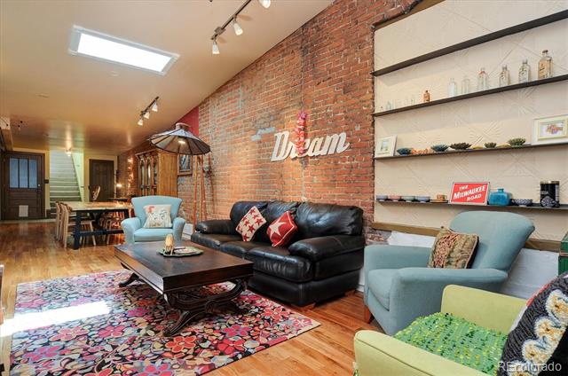 225 F Street Unit: B