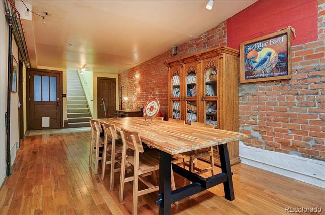 225 F Street Unit: B