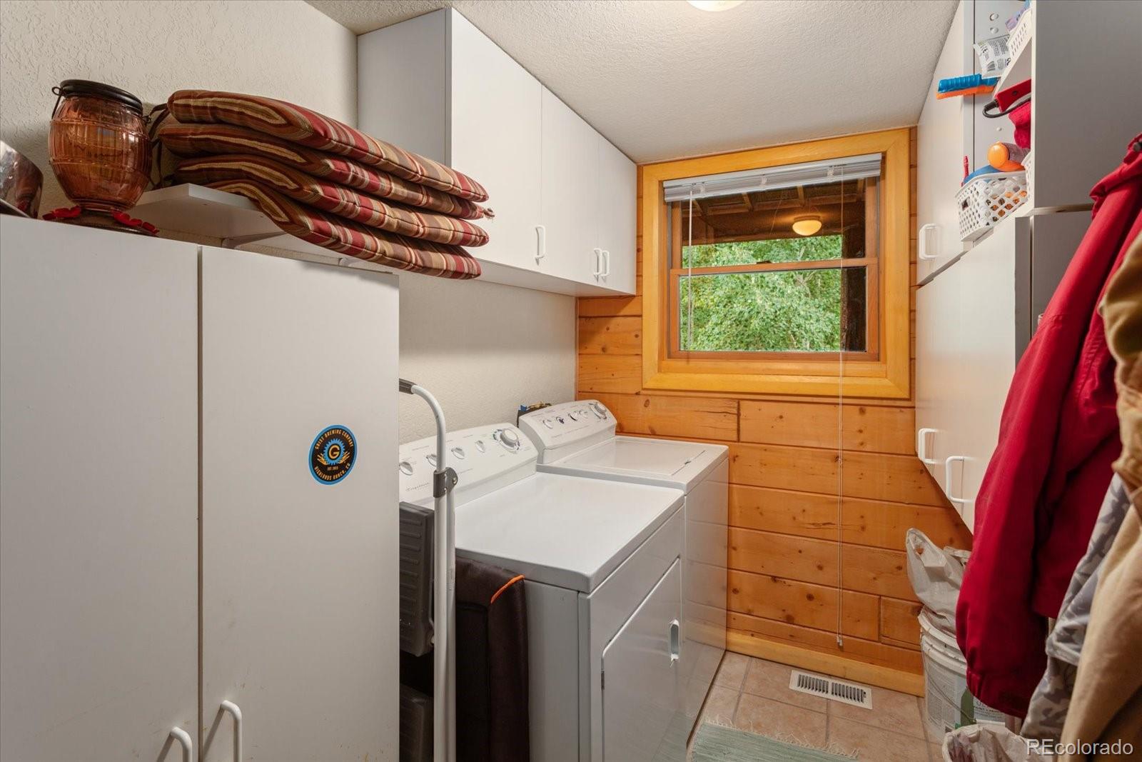 1021 Silver Lakes Road