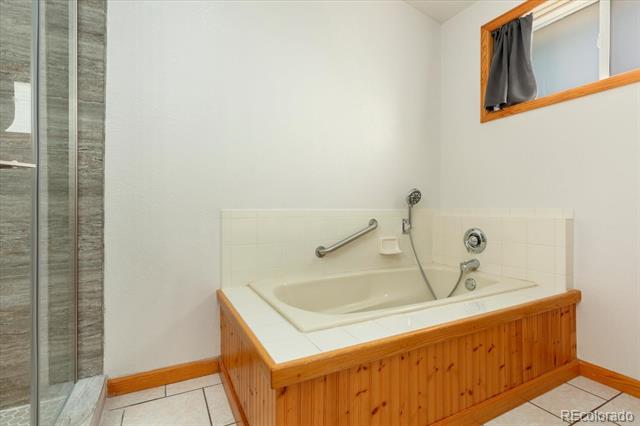 7 Silver Spruce Drive