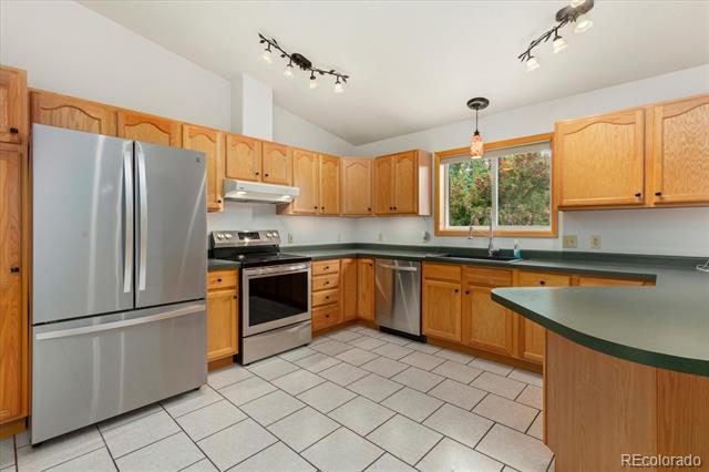7 Silver Spruce Drive