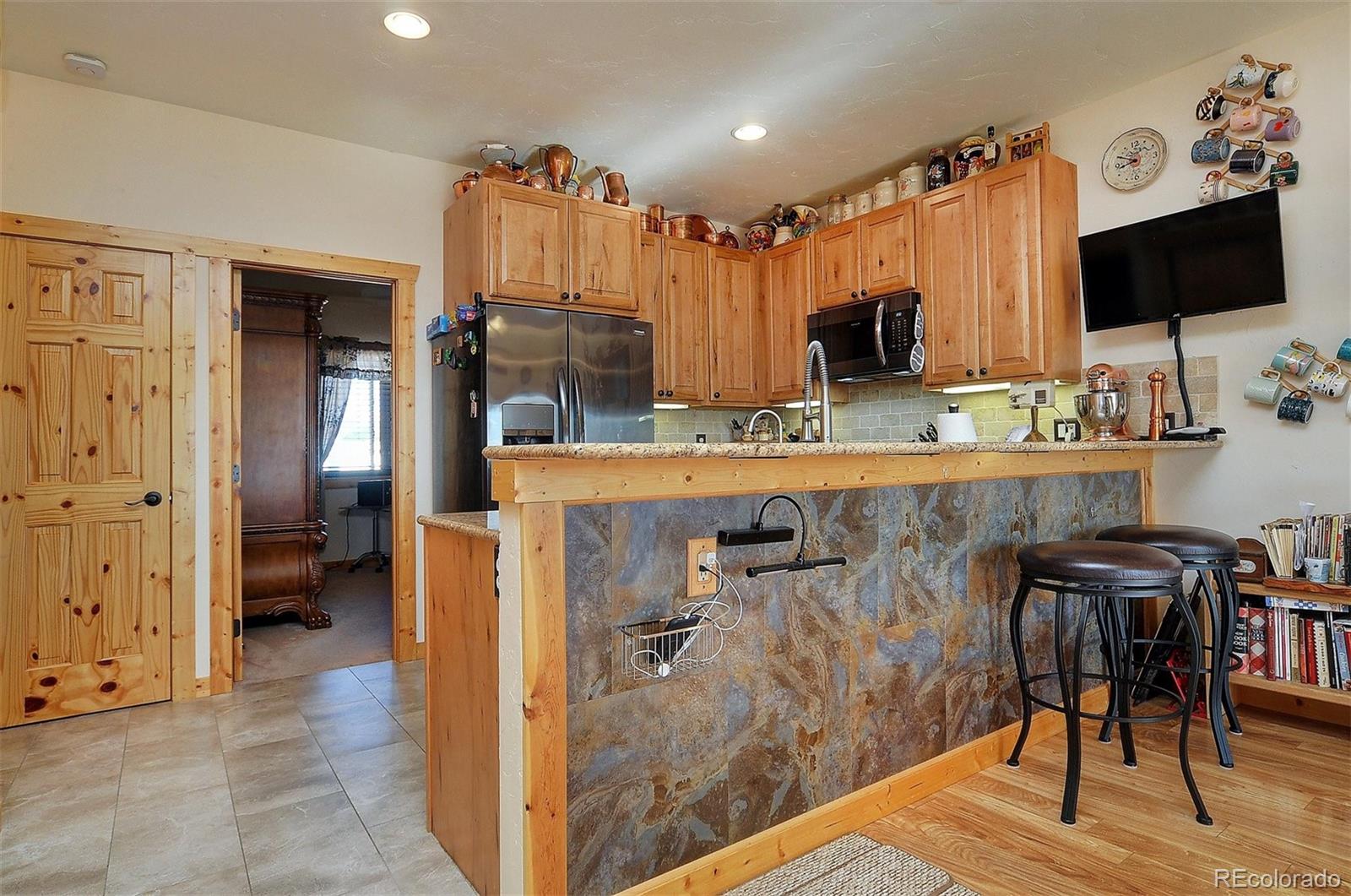 123 Halley's Avenue Unit: C