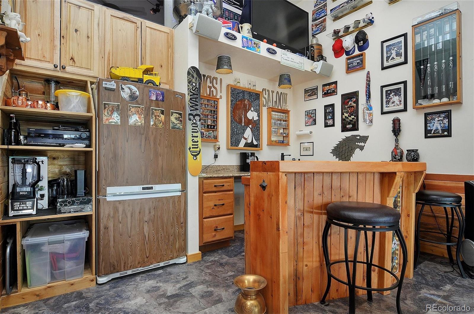 123 Halley's Avenue Unit: C