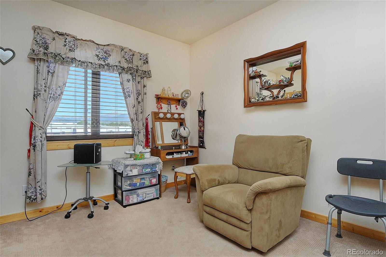 123 Halley's Avenue Unit: C