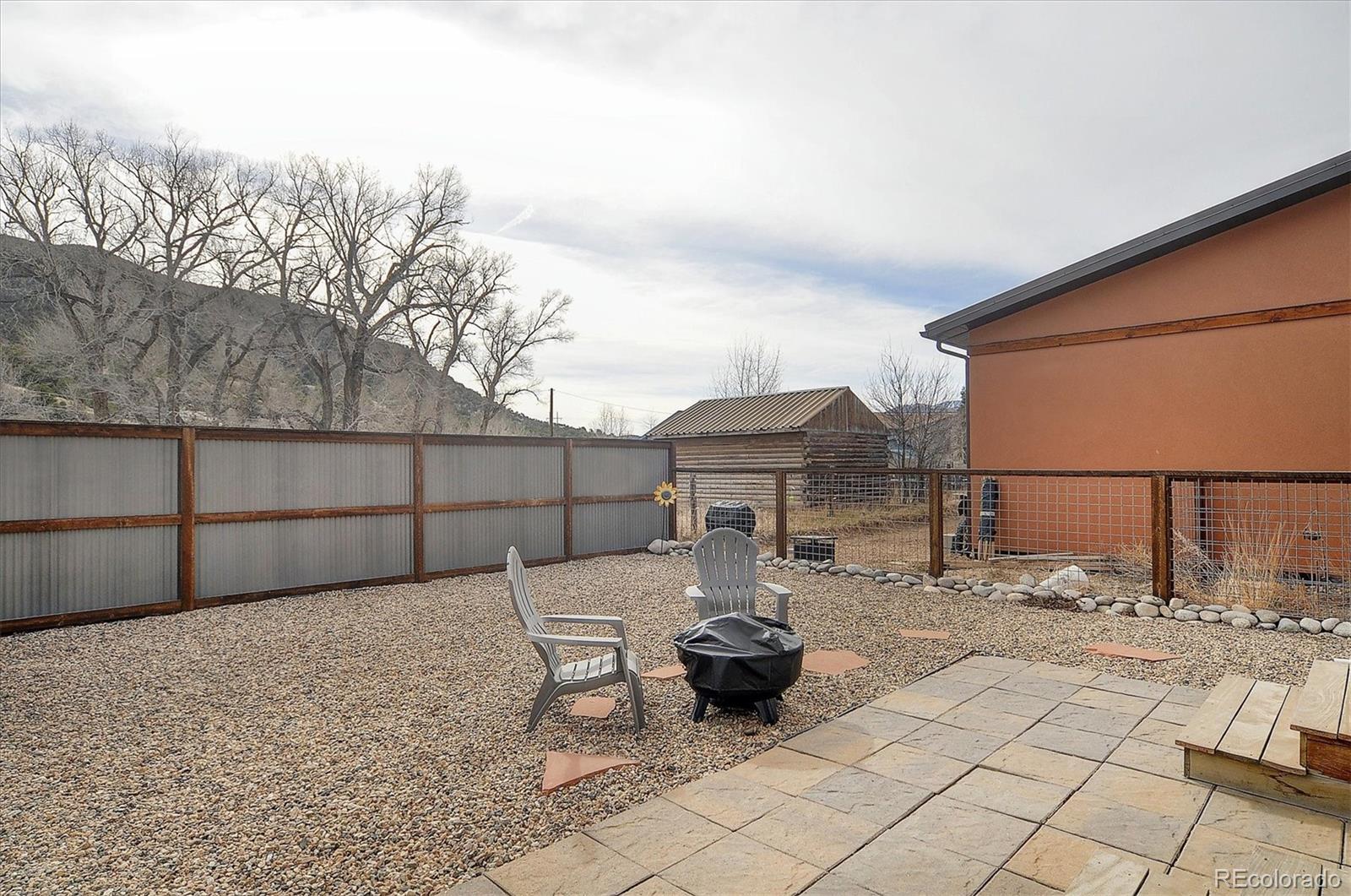 408 Eddy Lane
