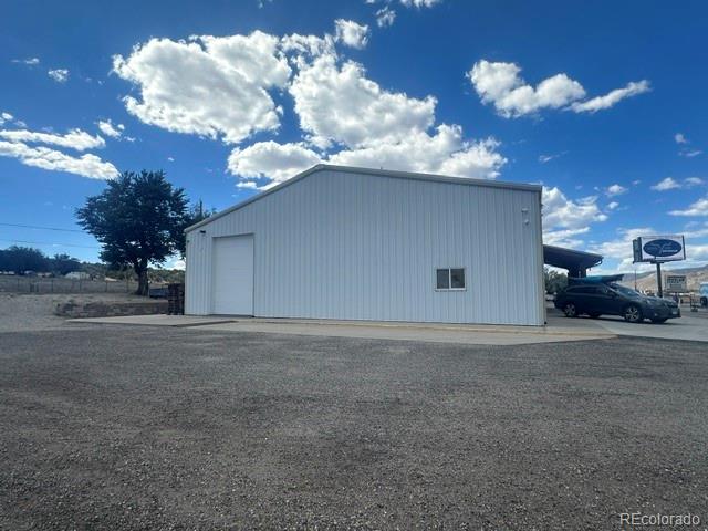 5572-5574 E Hwy 50