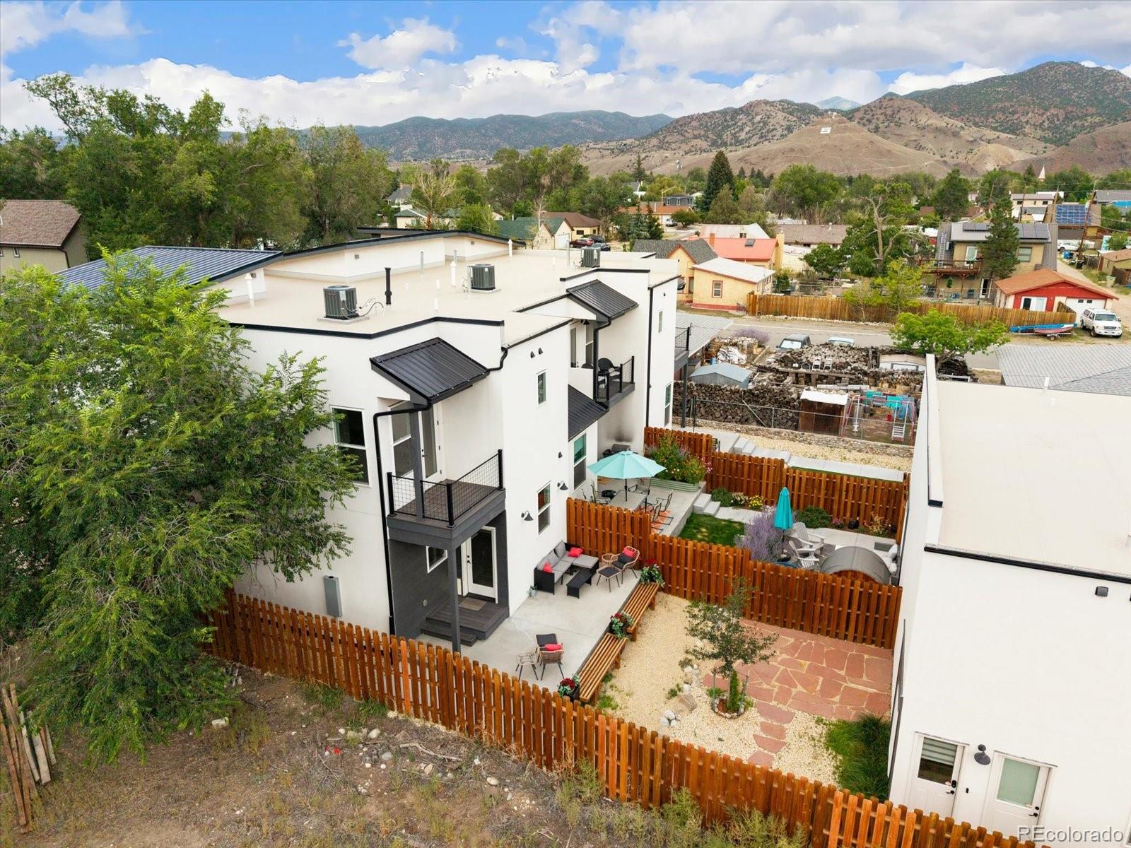 1115 E Street