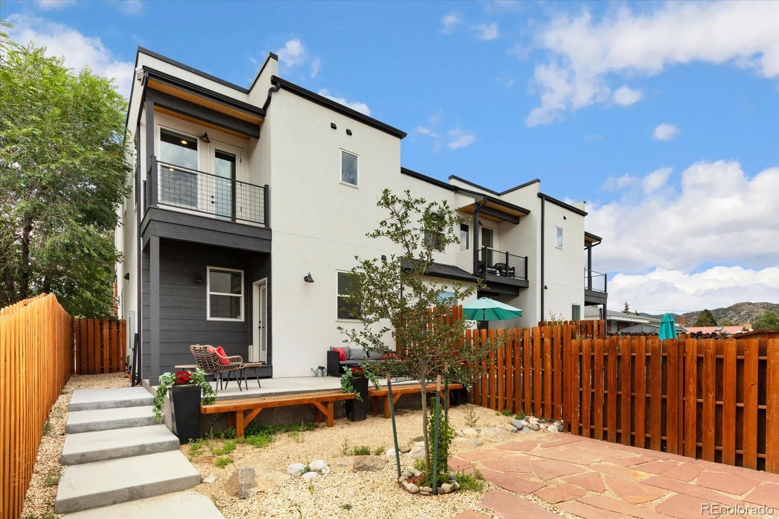 1115 E Street