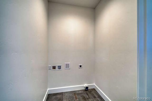138 Chase Street Unit: B