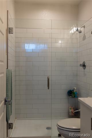 2350 Tremont Place Unit: 17
