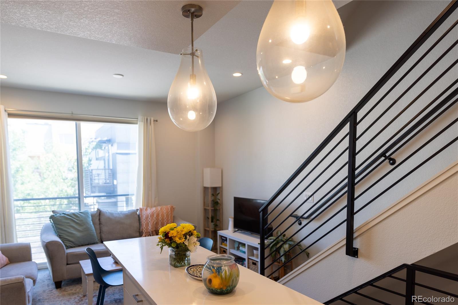 2350 Tremont Place Unit: 17