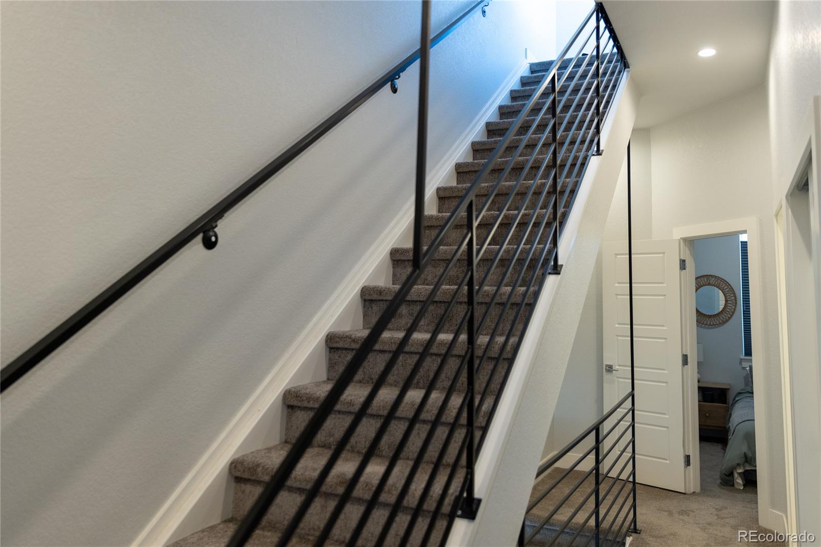 2350 Tremont Place Unit: 17