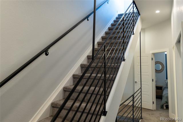 2350 Tremont Place Unit: 17