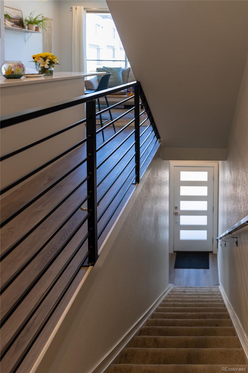 2350 Tremont Place Unit: 17