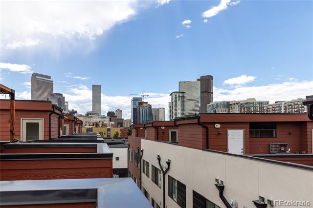 2350 Tremont Place Unit: 17