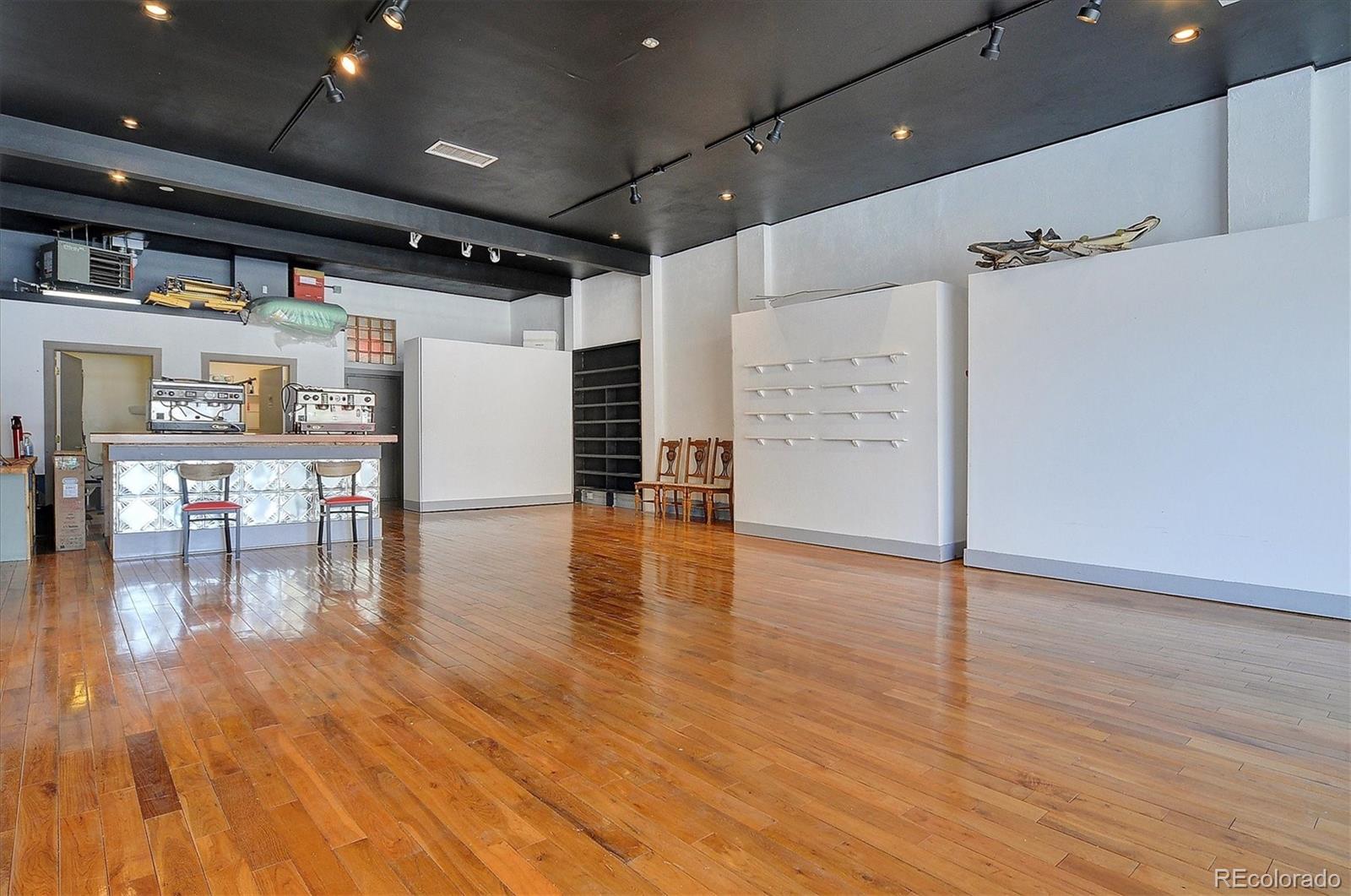 225 F Street Unit: A