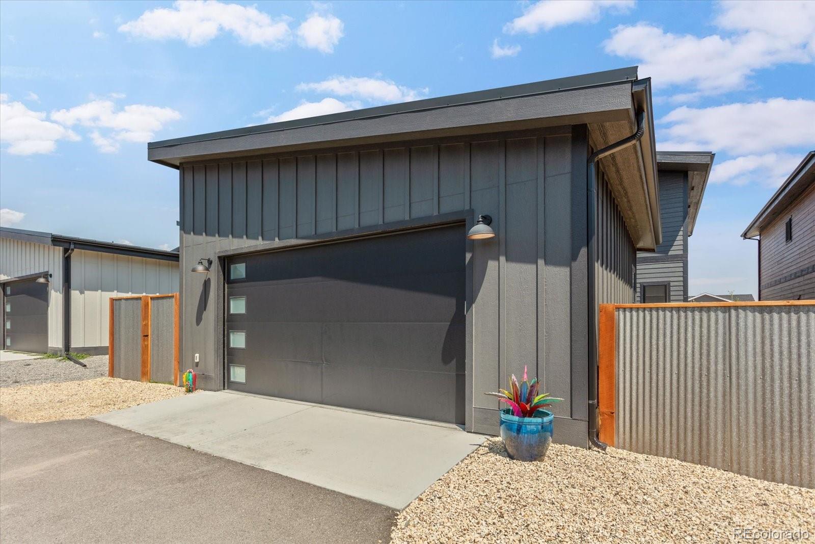 10503 Engelmann Avenue