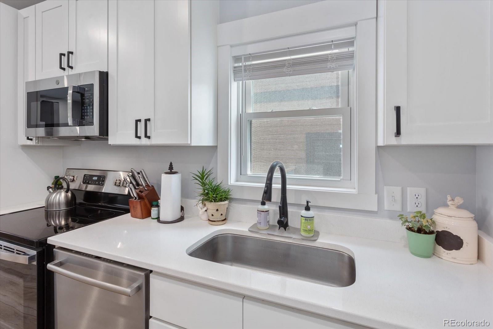 10503 Engelmann Avenue