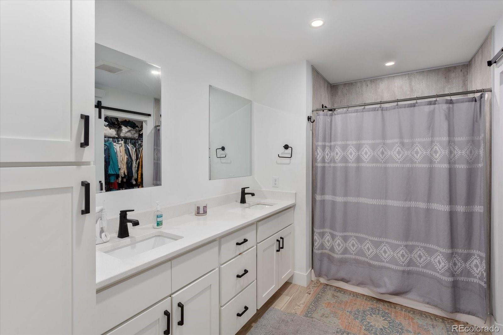 10503 Engelmann Avenue