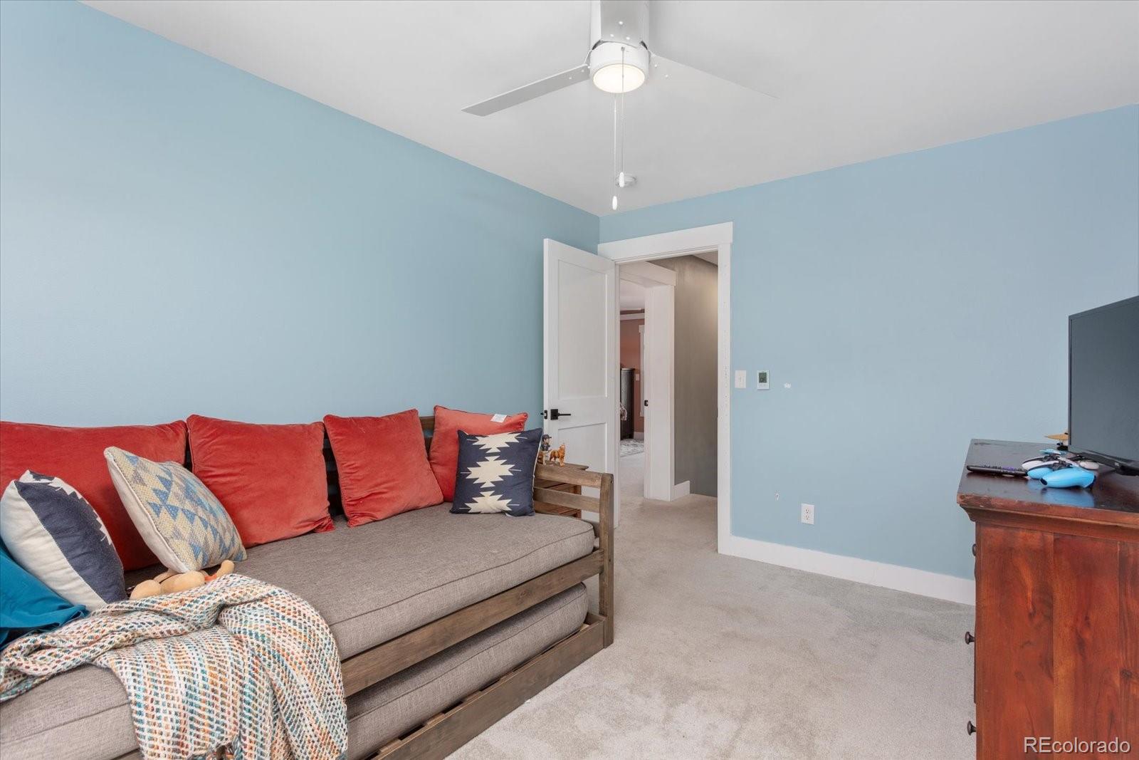 10503 Engelmann Avenue