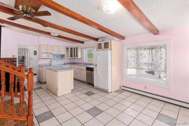 7032 County Road 156c