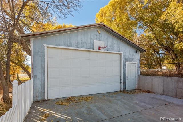 7032 County Road 156c