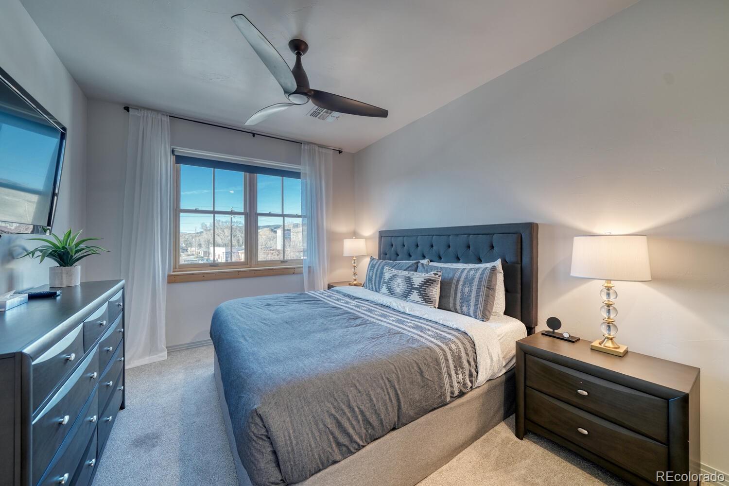 129 W Sackett Avenue Unit: I